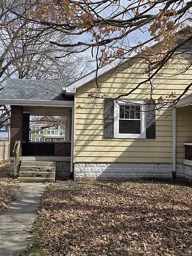 49 N Oakland Ave Photo 1