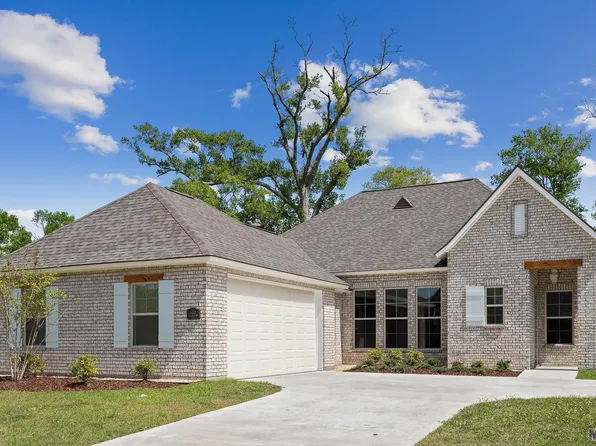 5122 Black River Rd, Darrow, LA 70725