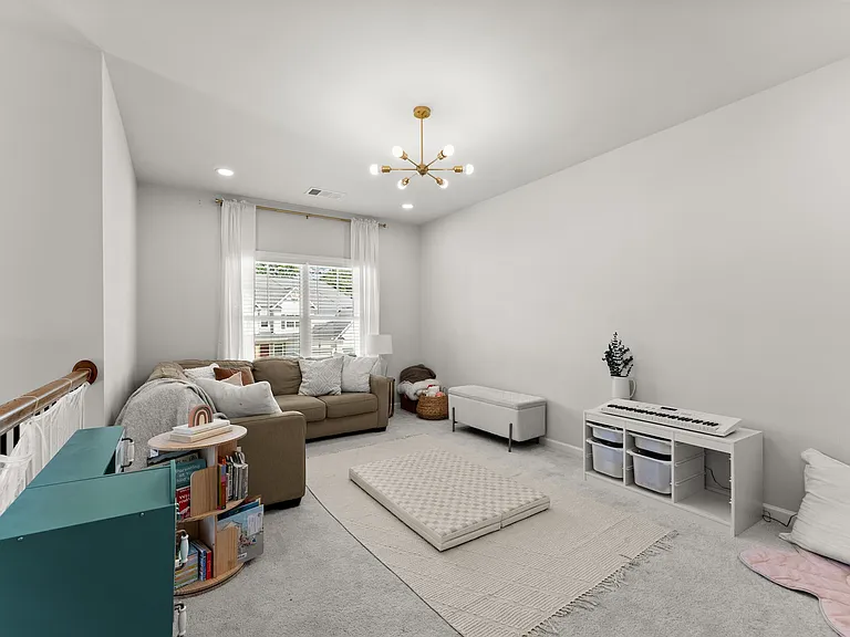3675 Andover St — Photo 45