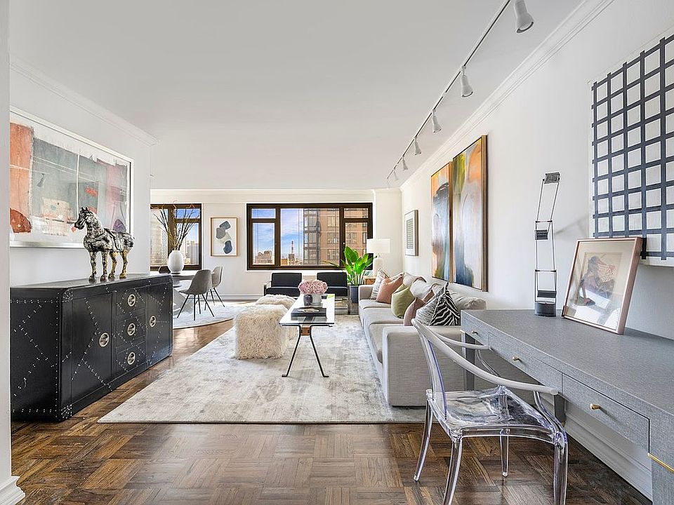 1st image of 160 E 65th St APT 28E