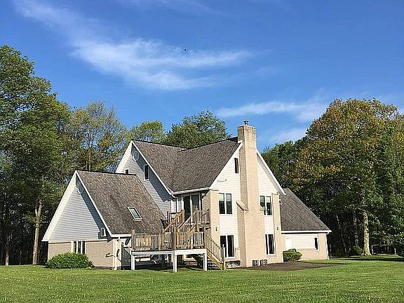 2nd image of 572 Beaver Creek Dr