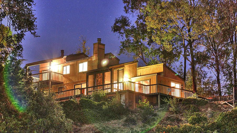 1st image of 3872 Suncrest Ave