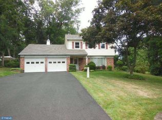 564 Walter Rd, Warminster, PA 18974