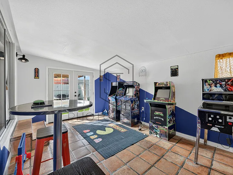 350 Brightwood Ave — Photo 20