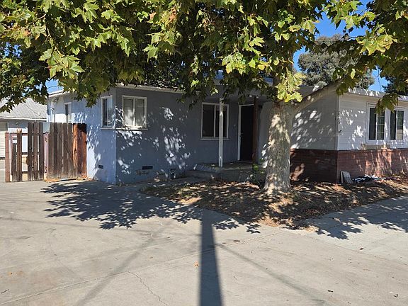 2nd image of 675 S Santa Fe St