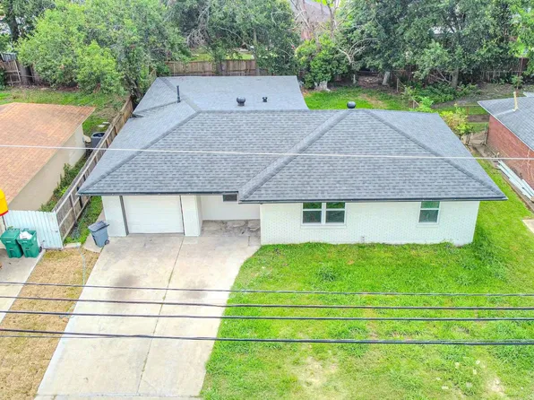 2127 Strawberry Rd, Pasadena, TX 77502