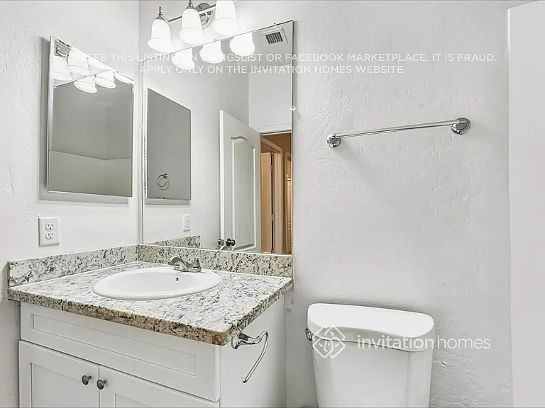 6914 S 37th Gln — Photo 16