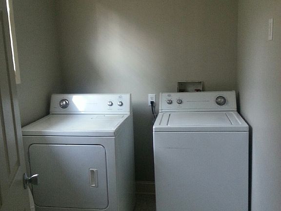 4th image of 1822 Beaumont Ln