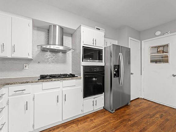 4th image of 313 Stanton Dr
