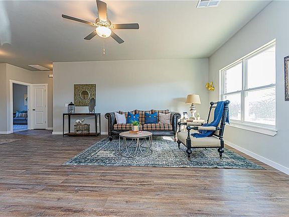 3rd image of 29243 Apache Dr