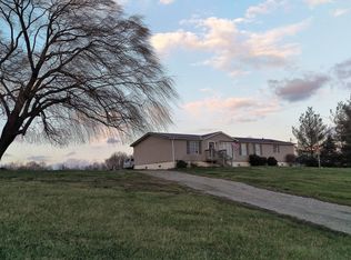 1930 Cambria St NE, Christiansburg, VA 24073