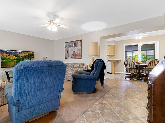 4th image of 9402 W Briarwood Cir S
