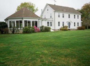 1266 E Main Rd, Middletown, RI 02842