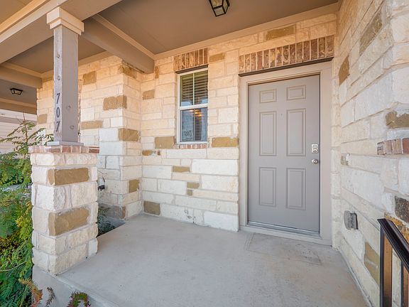 3rd image of 707 Katmai Cir