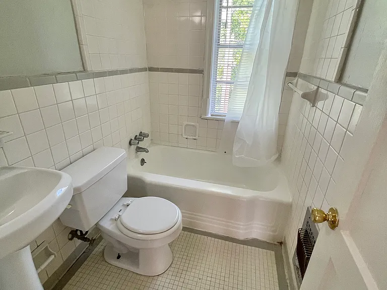 1663 Valley Ave — Photo 31