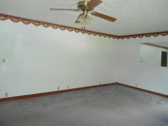 3rd image of 4045 Dove Haven Dr
