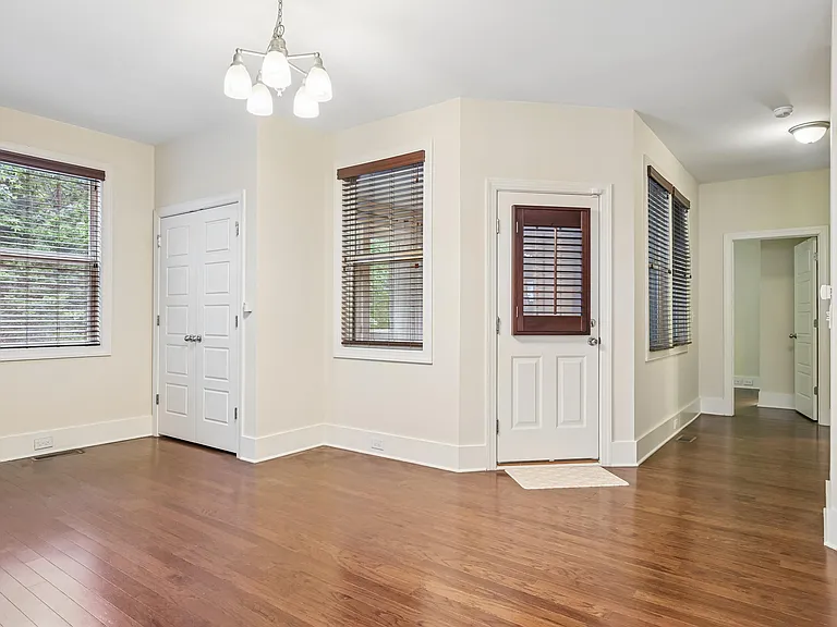 808 Laurel Garden Way — Photo 8
