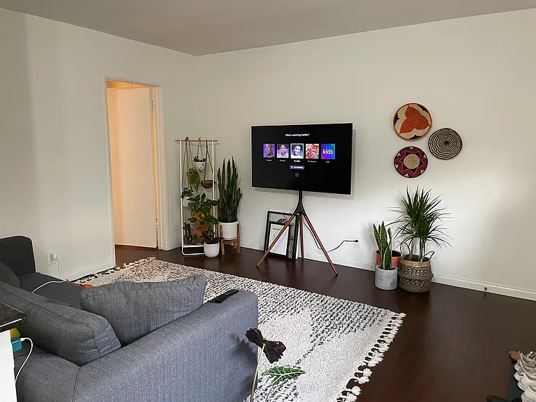 1444 Barry Ave #2A — Photo 12