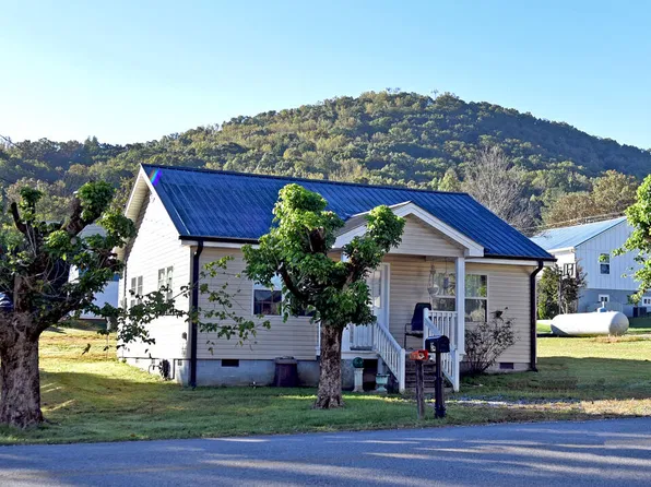 34 Kimsey St, Blairsville, GA 30512