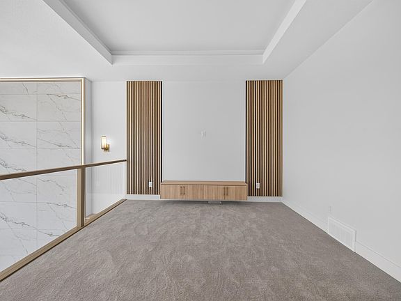 4th image of 6394 17th St NE