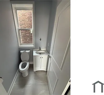 4 bed, 1200 sqft, $1,899 — Photo 4