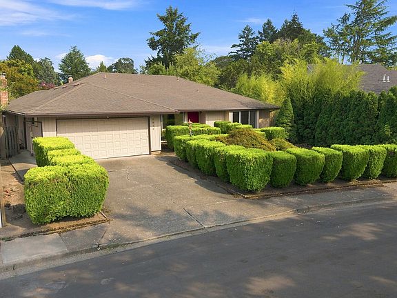 3rd image of 3910 NW 172nd Pl