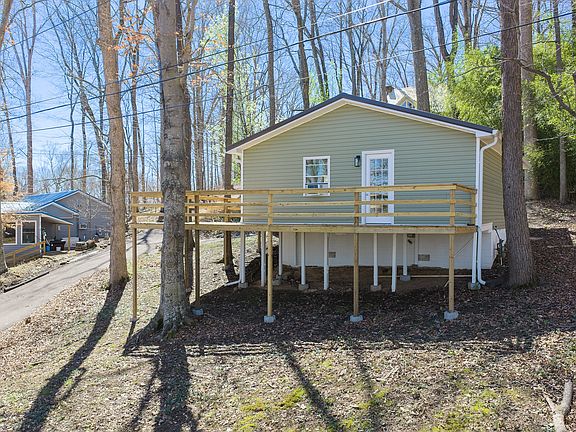 4th image of 159 Hank Lochte Dr