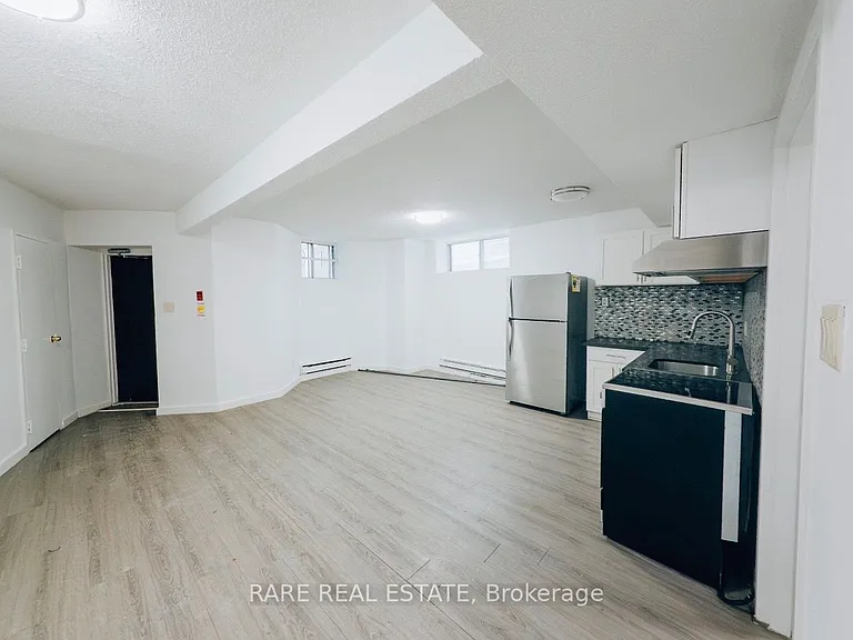 120 Spencer Ave #1 — Photo 5