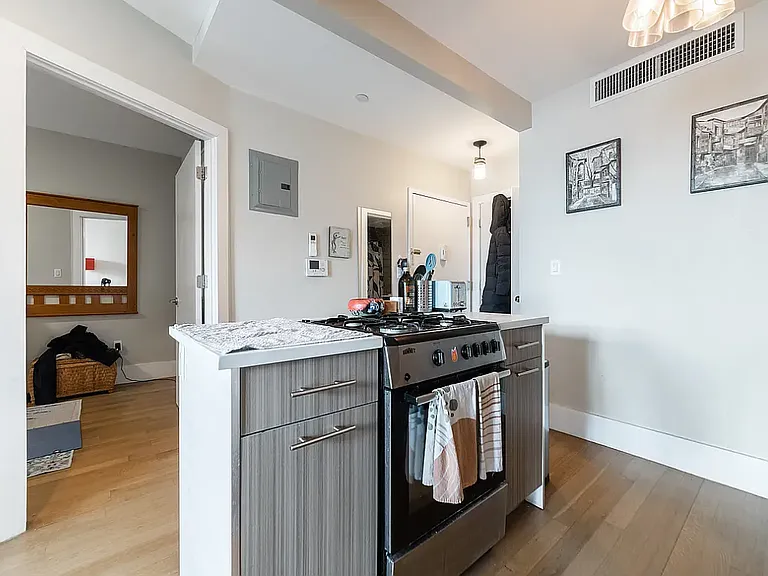 309 New York Ave #3F — Photo 5