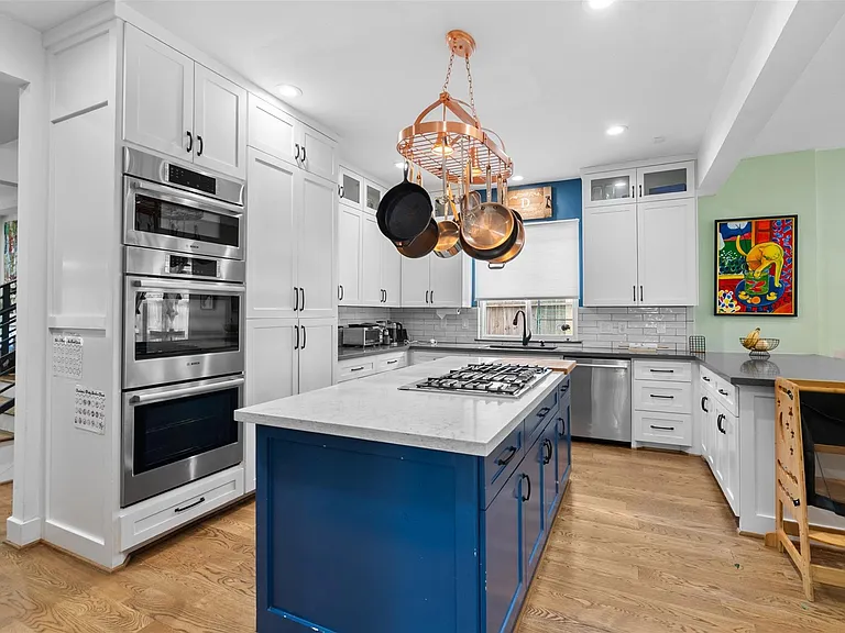 4503 McKinney St — Photo 13