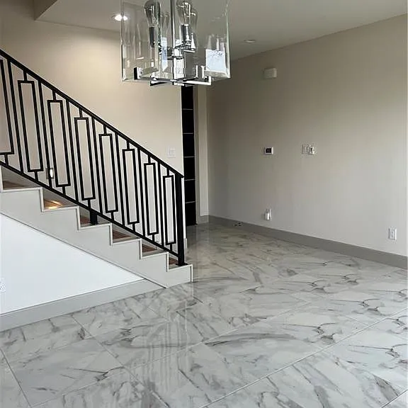 204 Canary Ave — Photo 4