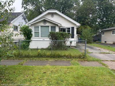 988 Barney Ave, Flint, MI, 48503