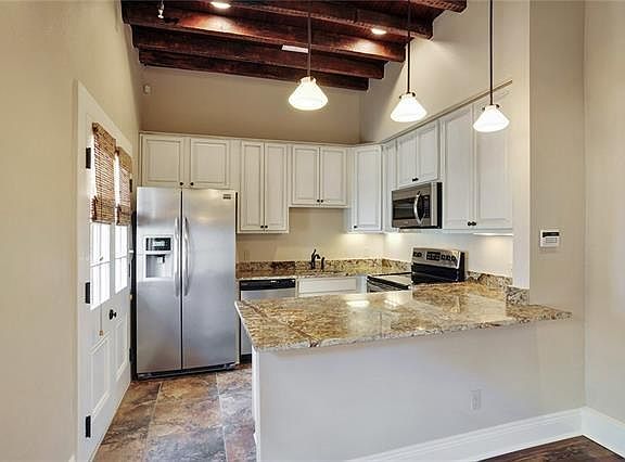 3rd image of 1041 Ursulines Ave Unit 204