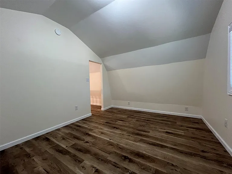 436 Shadywood Dr — Photo 11