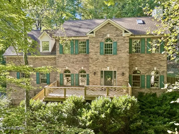 1221 Night Hawk Ln, Knoxville, TN 37923