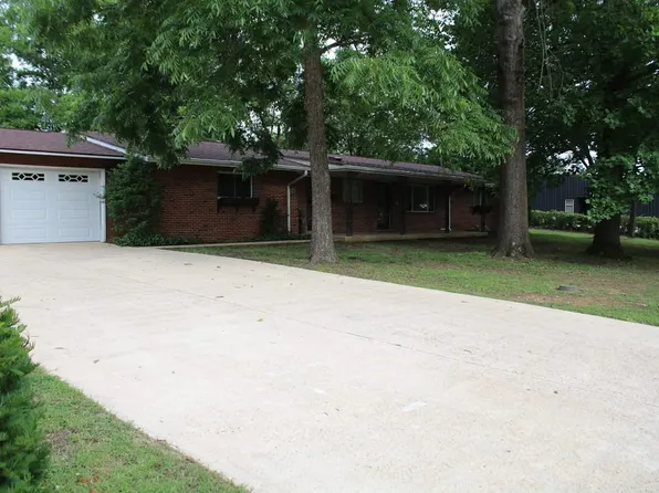 13 Green Meadows Dr, Doniphan, MO 63935