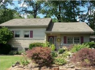 1432 Brett Cabel Rd, Washington, IN 47501