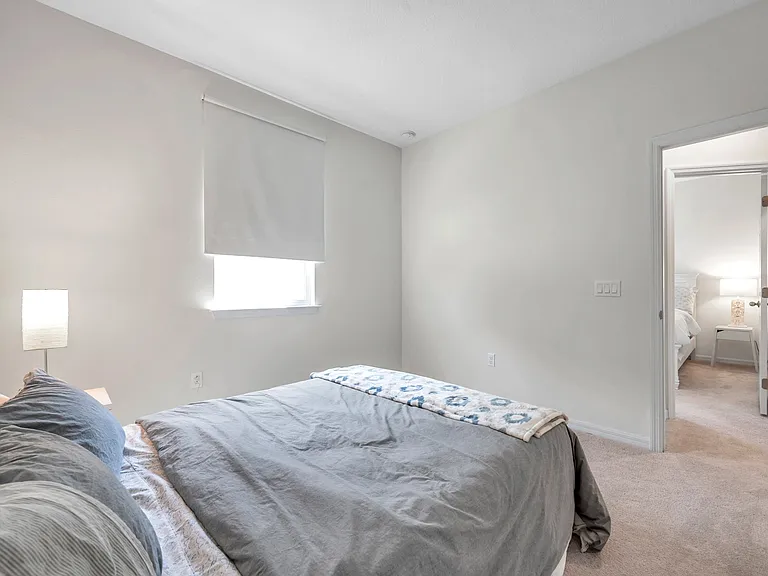 4966 Avalon Park Blvd — Photo 33