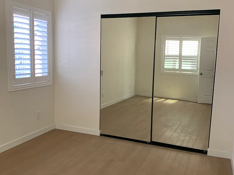 10157 Parkdale Ave — Photo 4