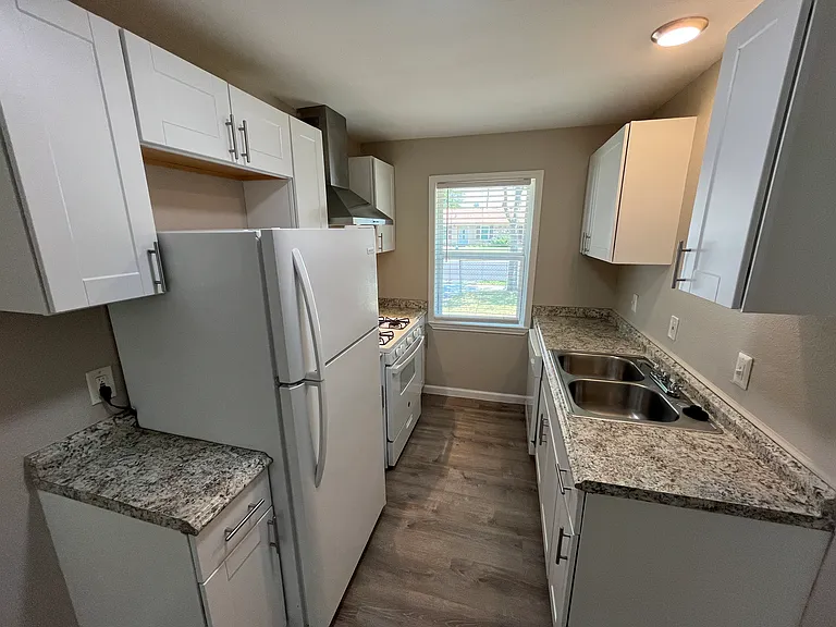 13020 Spring Oaks Dr — Photo 7
