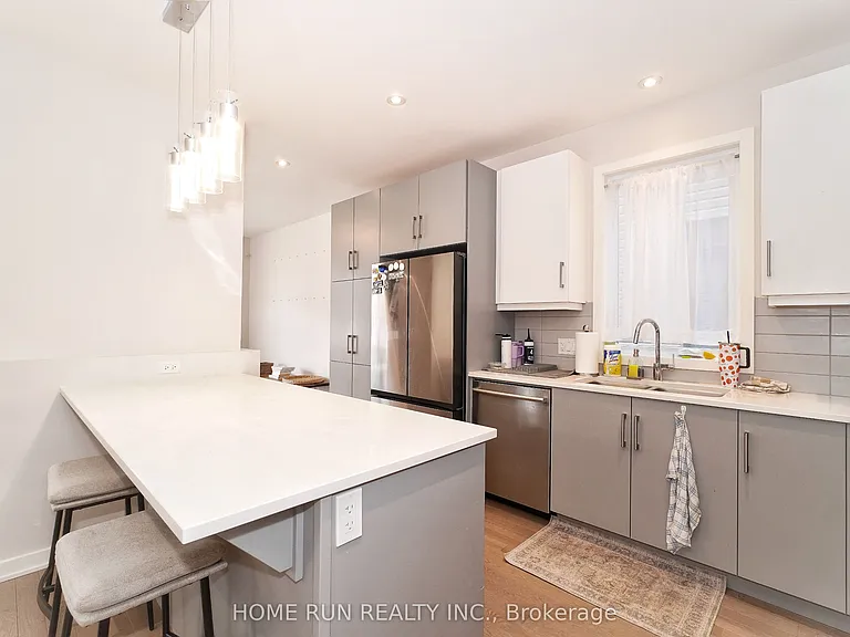 250 Soprano Ave — Photo 10