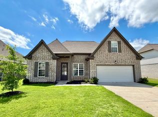 8771 Windstone Estate Dr, Millington, TN 38053