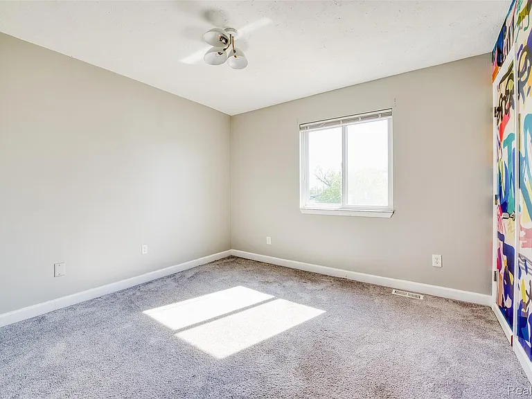 10094 Elizabeth Lake Rd — Photo 18