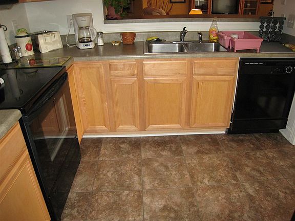 2nd image of 1931-103 Tara Ct