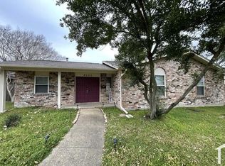 4005 Glenrose Dr, Garland, TX 75042