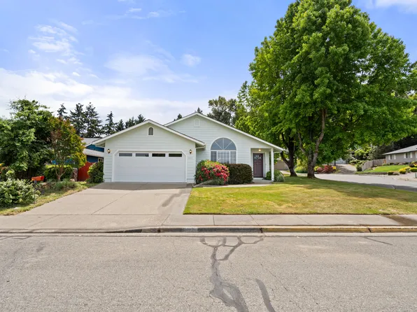 1113 Wylie Ln, Grants Pass, OR 97527