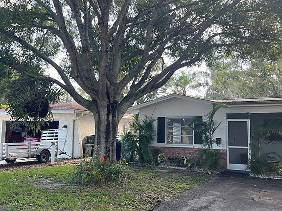 3rd image of 747 Heritage Ln #A