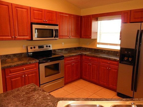 5th image of 1308 Vine St