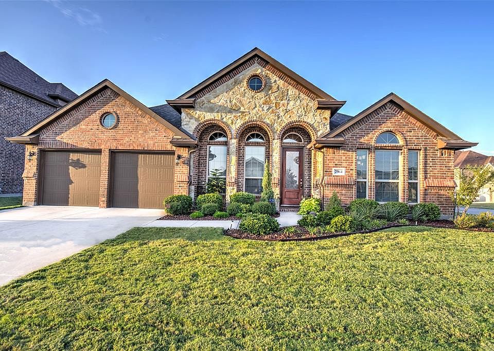 1st image of 2964 Loch Cir