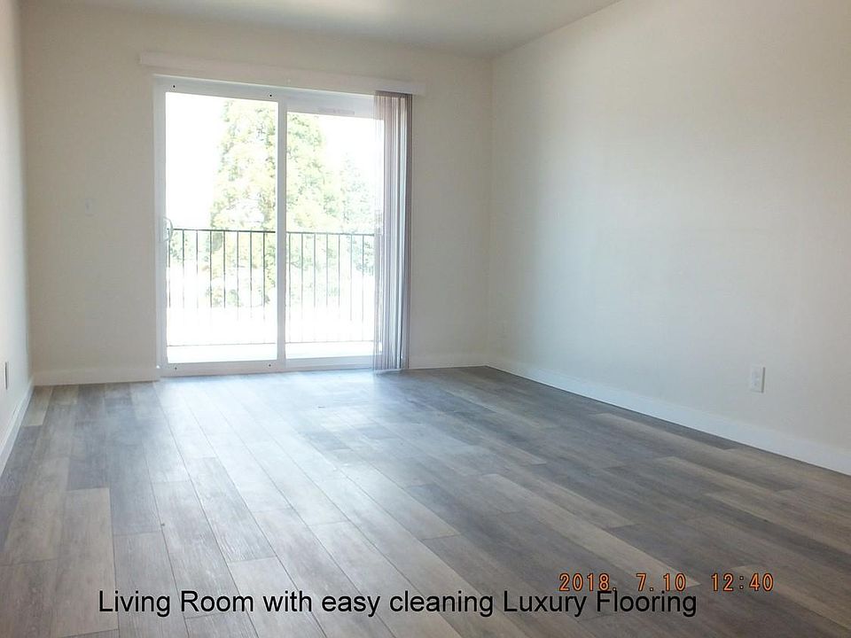 1st image of 12544 15th Ave NE APT 210
